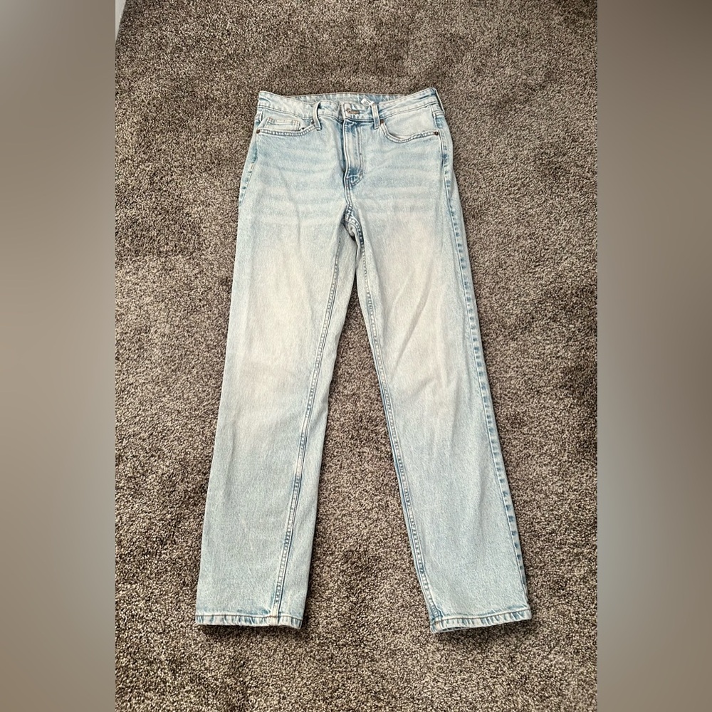 Light Wash H&M High Waisted Jeans